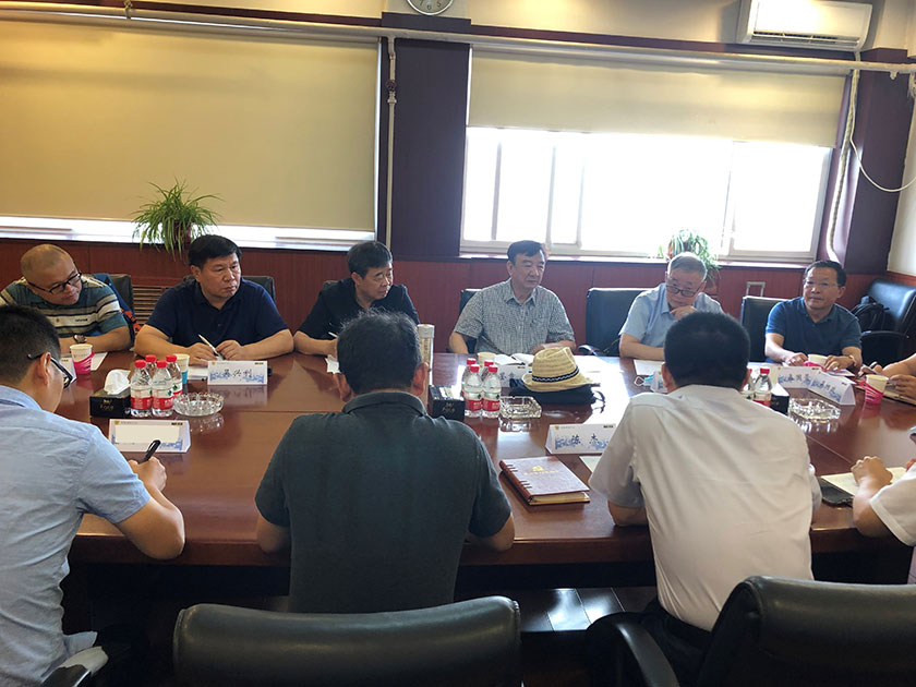 熱烈祝賀創(chuàng)力集團鏈臂切頂機通過安標(biāo)國家中心專家論證會(圖1)