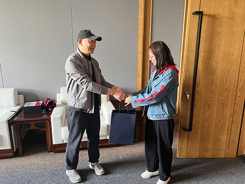 創力集團開展“三八”女神節系列活動(圖8) 創力集團開展“三八”女神節系列活動(圖8)