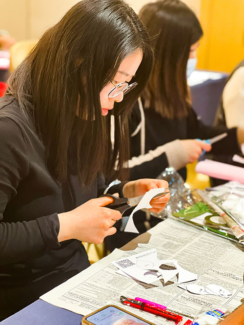 創力集團開展“三八”女神節系列活動(圖2) 創力集團開展“三八”女神節系列活動(圖2)