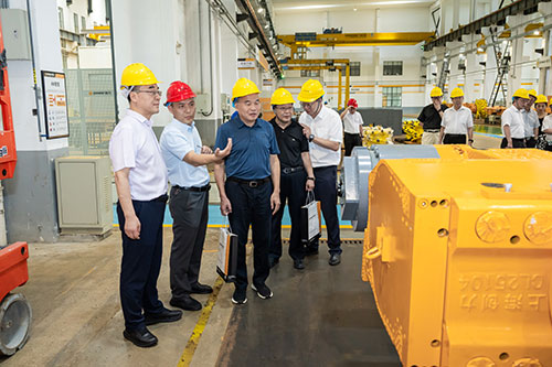 雙星耀煤海！創力集團首發大坡度掘錨機與高速采煤機新產品發布會取得圓滿成功(圖7)