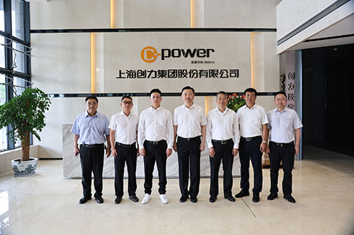 上海青浦區(qū)政協(xié)主席曹衛(wèi)東一行走訪上海創(chuàng)力集團考察指導(圖2)